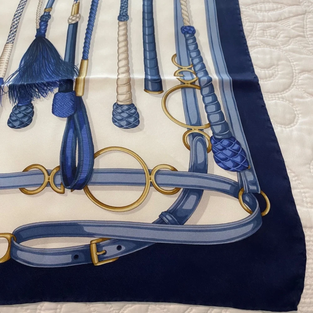 Gucci Silk Scarf - Picture 5 of 10